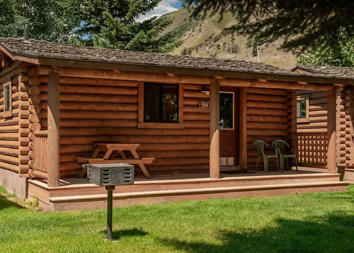 Lodge Cowboy Village Jackson