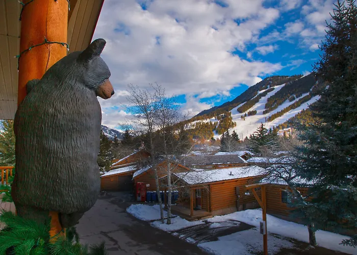 Cowboy Village Lodge