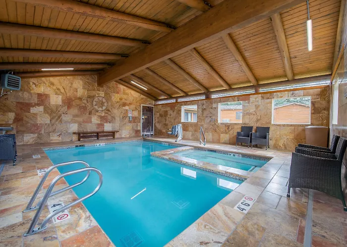 Cowboy Village Lodge