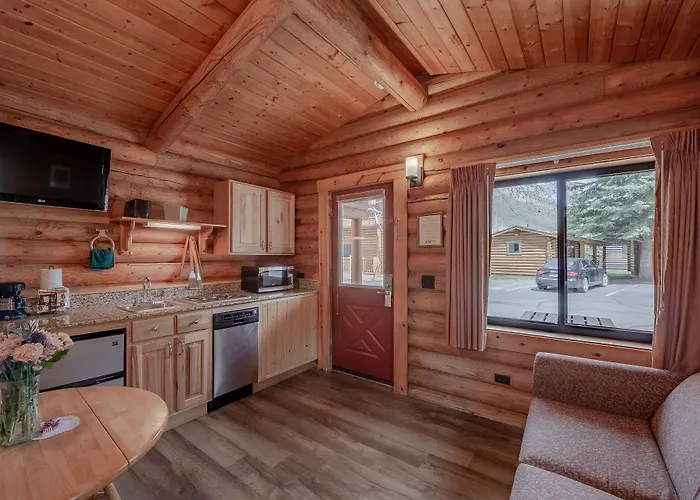 Cowboy Village Lodge *