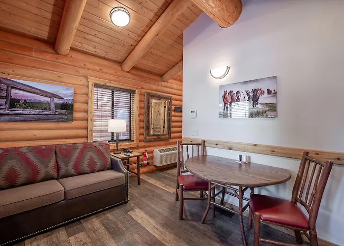 Cowboy Village Lodge *